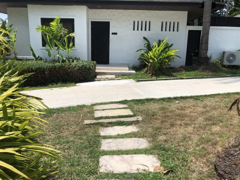 客室入口付近廊下