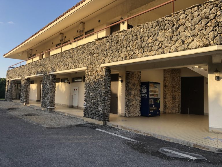 客室入口付近廊下