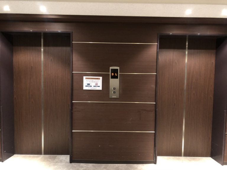 エレベーターホール(客室階)