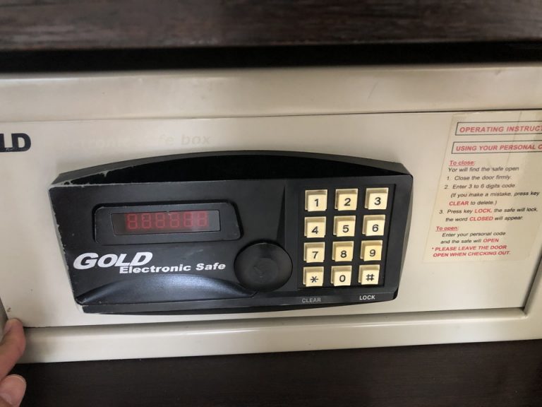 セーフティーボックス(閉じた状態)