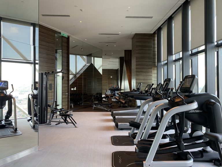 ジムの全景です。コンパクトながら使いやすそうです。