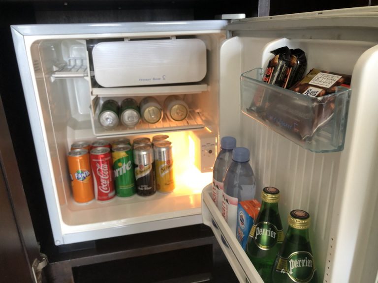 冷蔵庫(開けた状態)