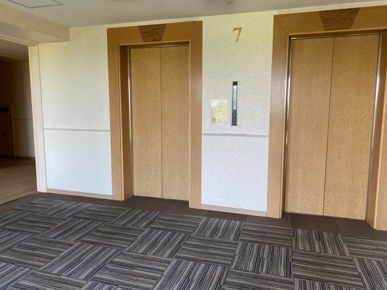 客室階エレベーター