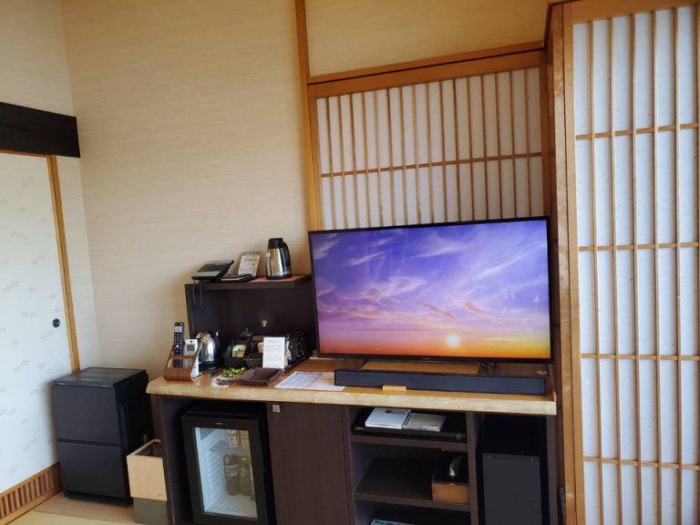 リビングのテレビ