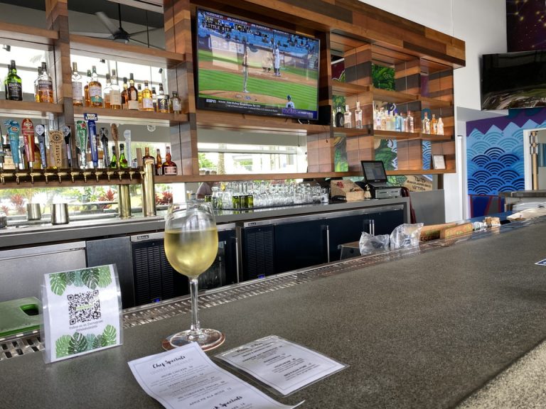 Happy hour は3時からでした