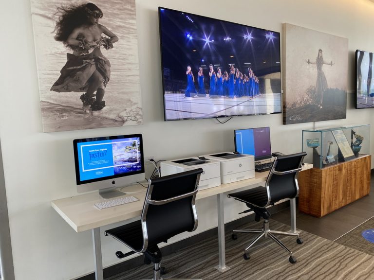 フロント横にはオフィスもありました