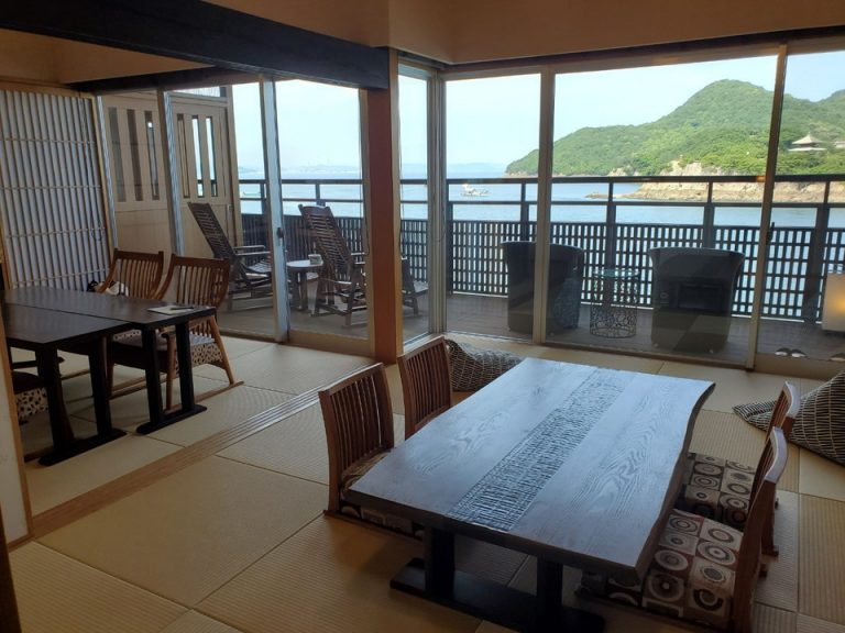 座敷側から撮影