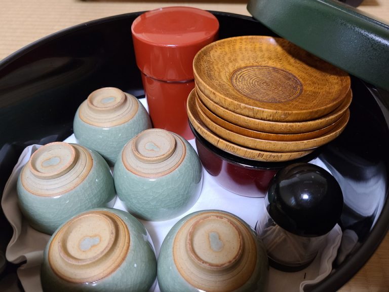 グラス・カップ