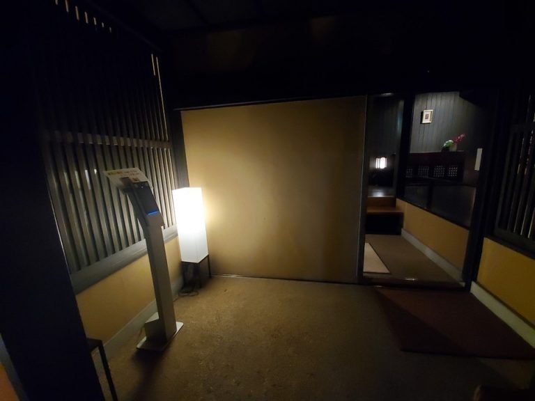 体温自動測定器もありました