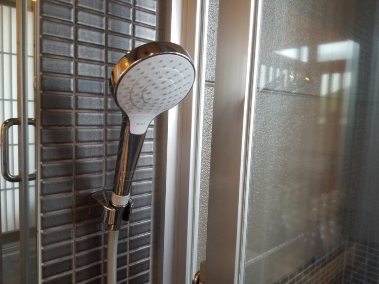 シャワーヘッド
