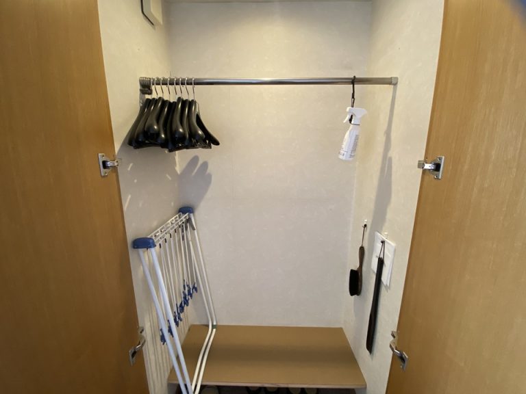 クローゼット開き