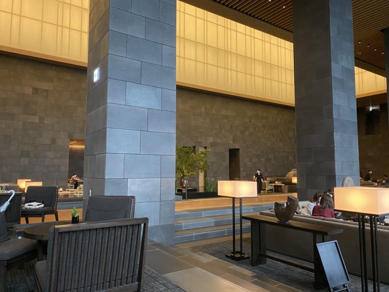 レストラン・バー外観(コロナ感染症防止対策の一環によりルームサービスでの食事提供のためレストラン内部写真なし)