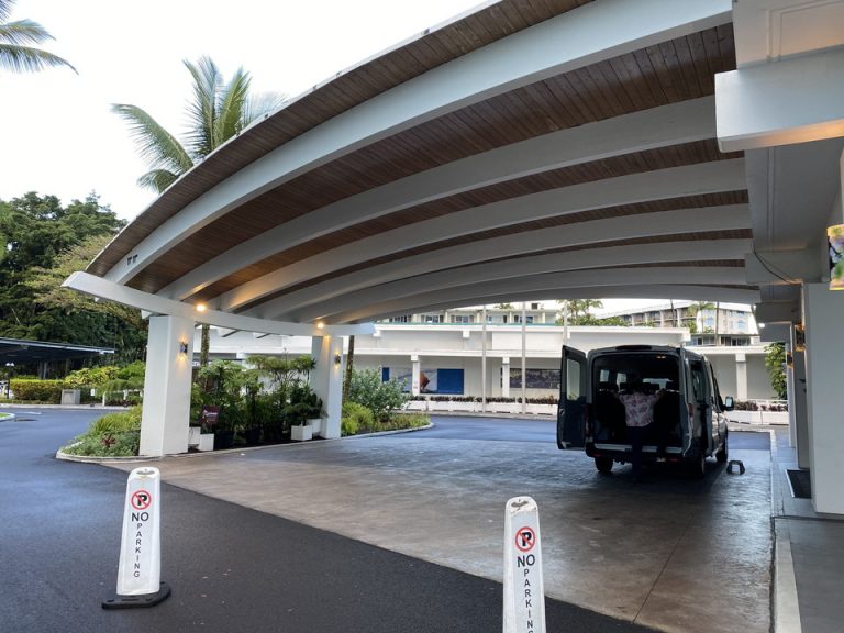 車の乗り付け場