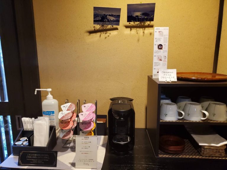 リラクゼーションルームのドリンク