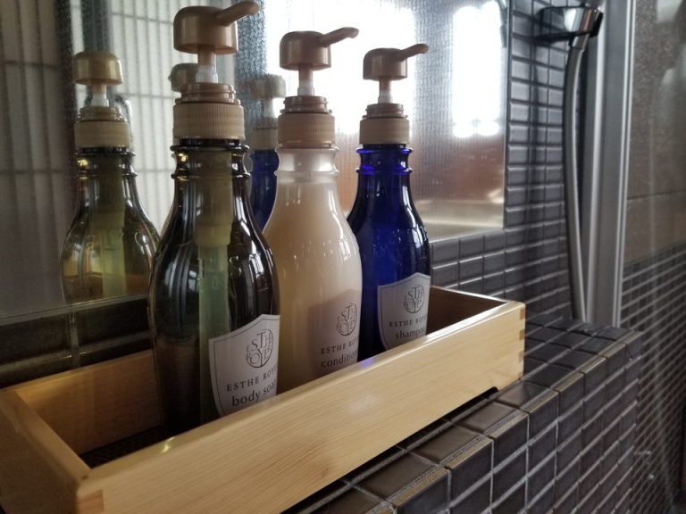 お風呂場のアメニティ