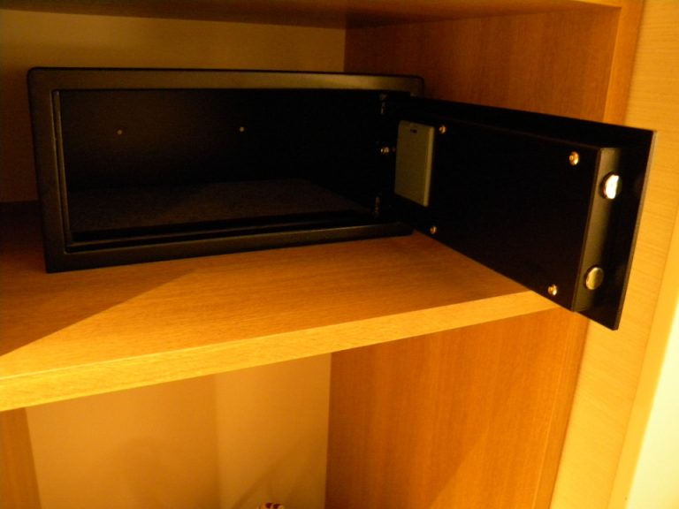 セーフティボックス開けた