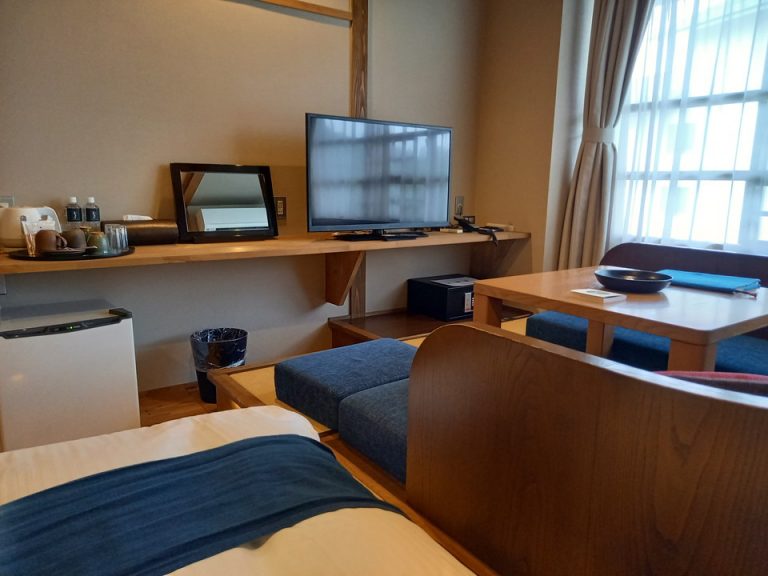 ベッドから、テレビ