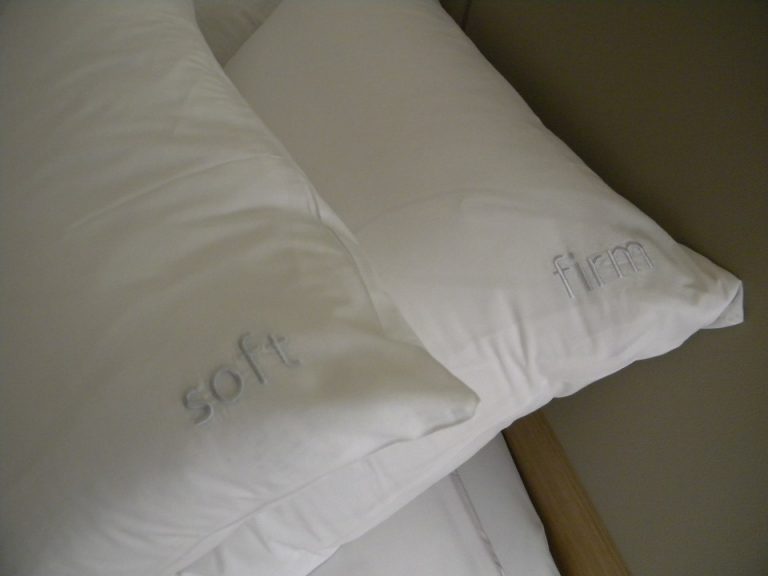 ベッド枕 soft _ firm