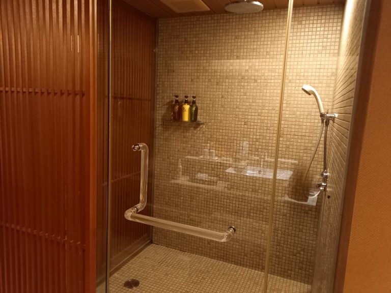 プライベートスパ(貸切風呂)内シャワールーム