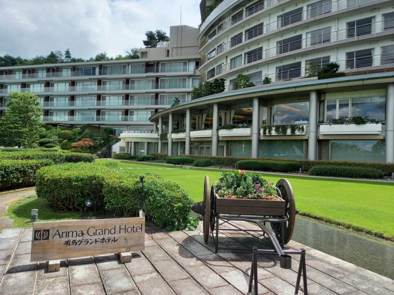 お庭に写真スポットがあります