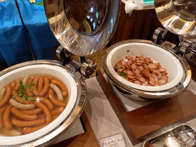 ウィンナー・ベーコン