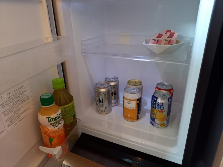 冷蔵庫(開けた状態)