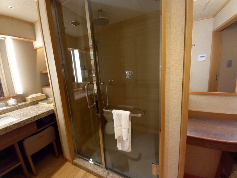 シャワールーム全体(2)