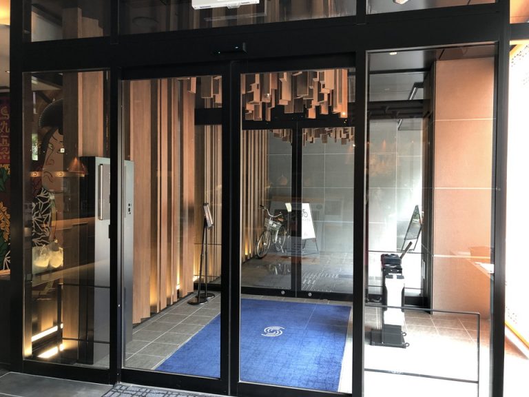 エントランス内観2