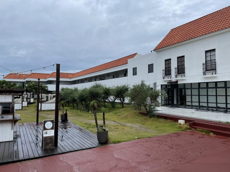 ナギホテル外観