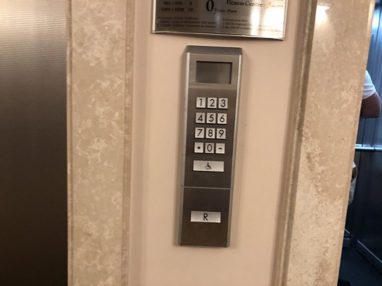 エレベーター回数ボタン