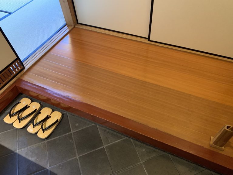入口