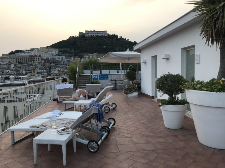 ルーフトップテラス2