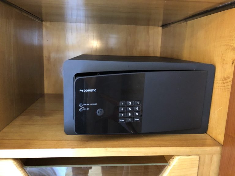 セーフティーボックス閉じた状態