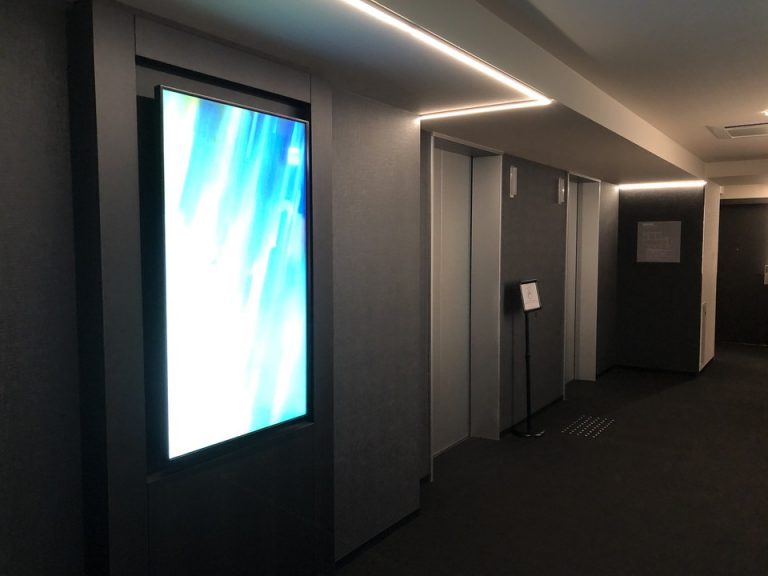 エレベーターホール客室階2