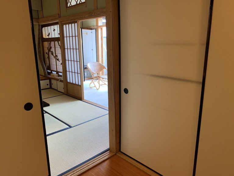 入口から客室