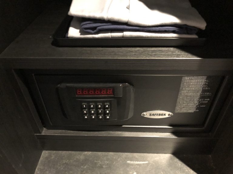 セーフティーボックス(閉じた状態)2