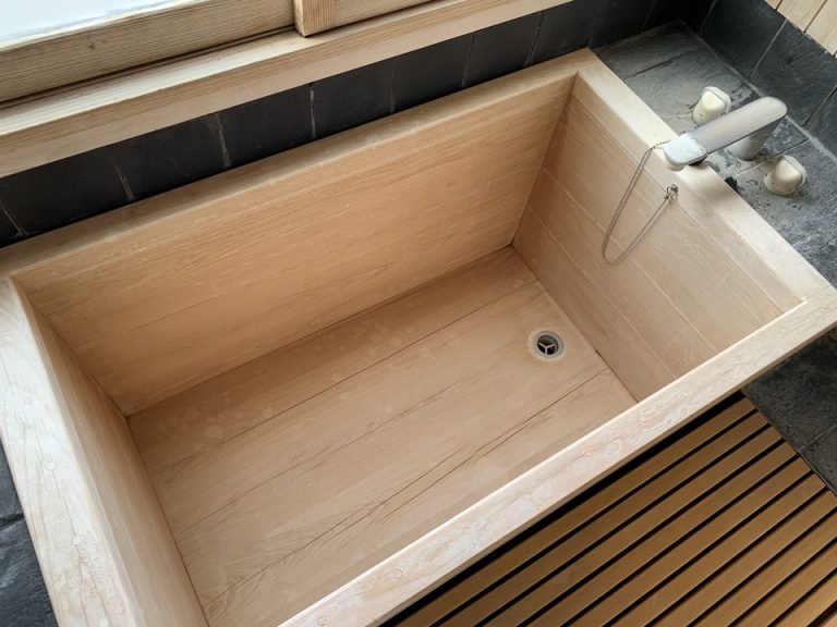 浴槽(1)