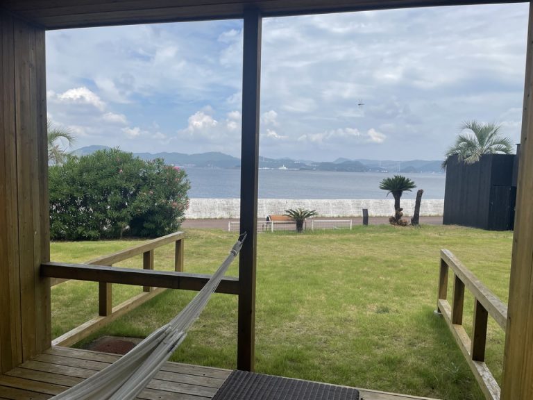 部屋からの眺望、海がよく見える