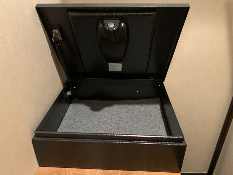 セーフティボックス(開けた状態)