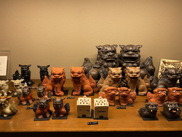 ブティックにあるシーサー