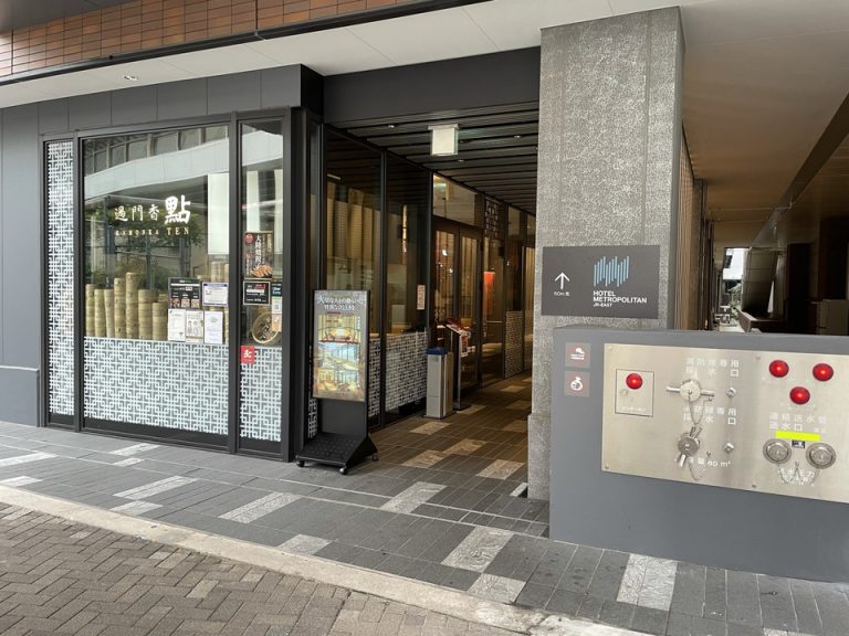 1階川崎駅側通路出入口(メインロビーは2階です)