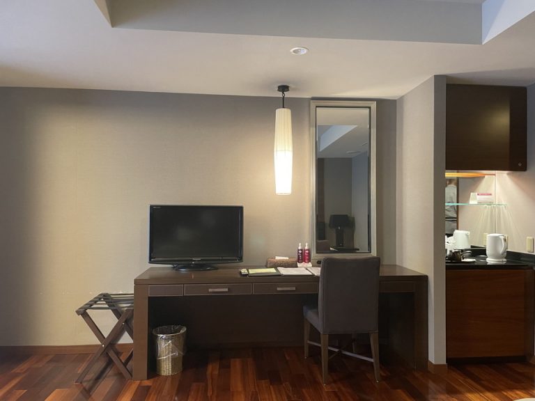 ベット方向からTV