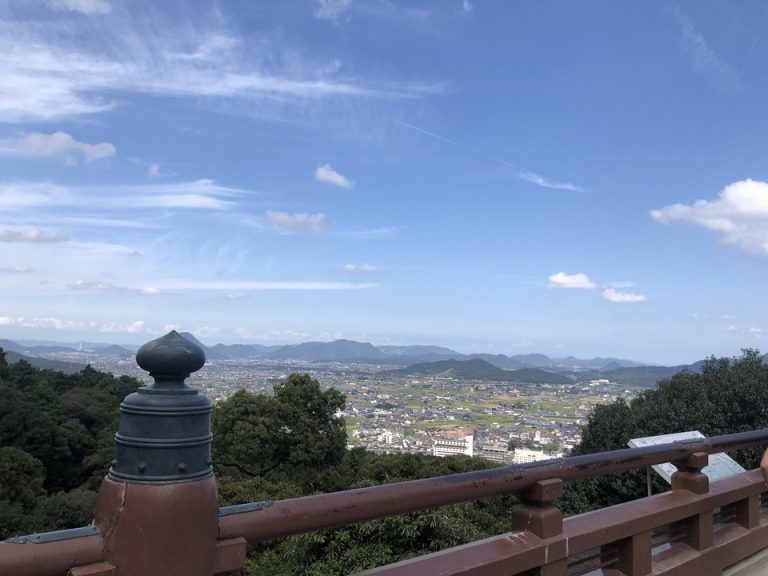 ④5 金毘羅宮 登り切った先に見える眼下の街並みです