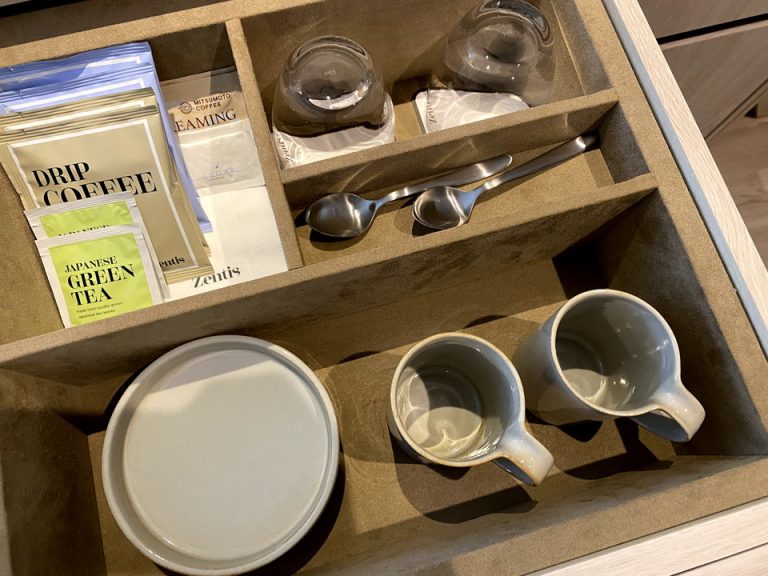 グラス・カップ