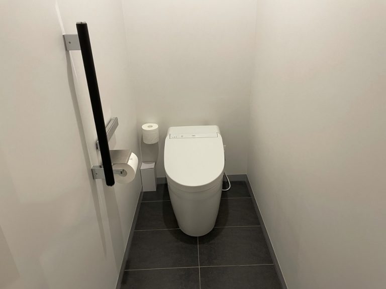 トイレ内部