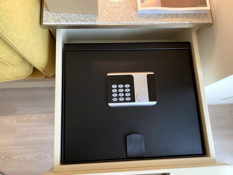 セーフティーボックス(閉じた状態)