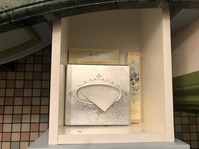 引き出しに可愛い柄のティッシュ