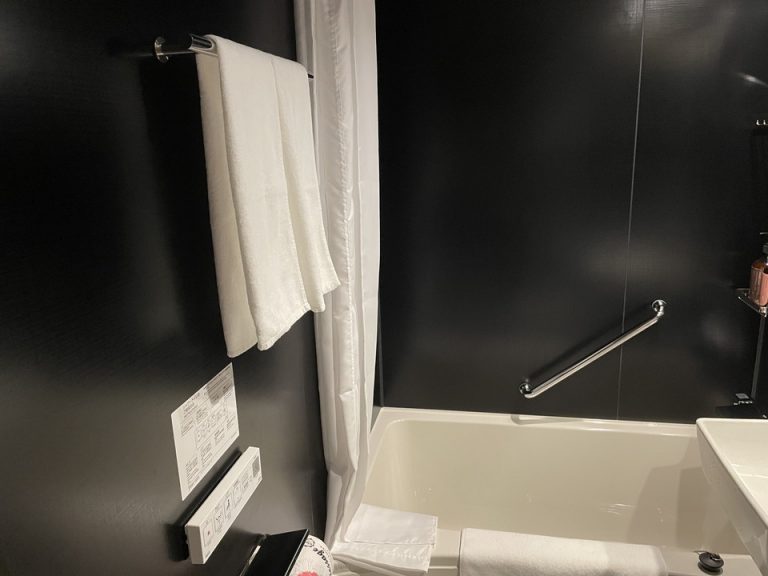 備品のフェイスタオル