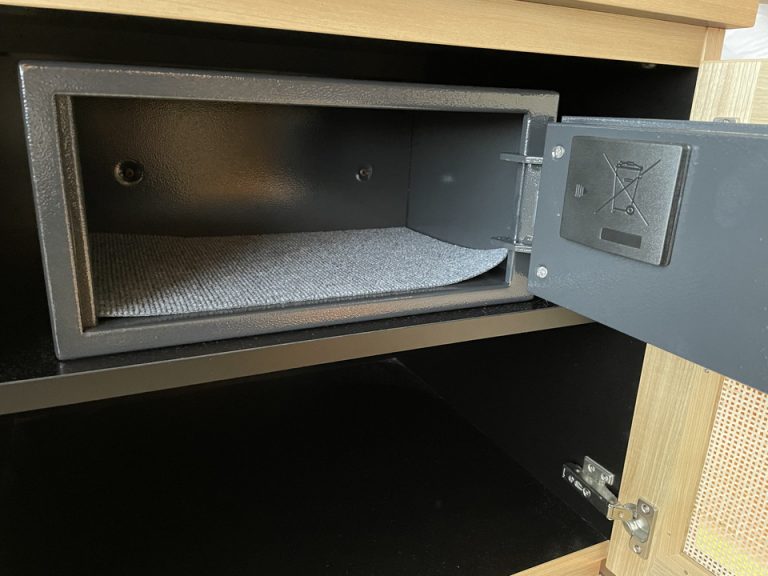 セーフティーボックス開けた状態