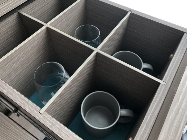 グラス・カップ